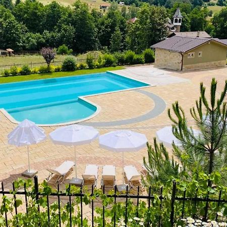 Комплекс Омайник Villa คาโลเฟอร์ ภายนอก รูปภาพ