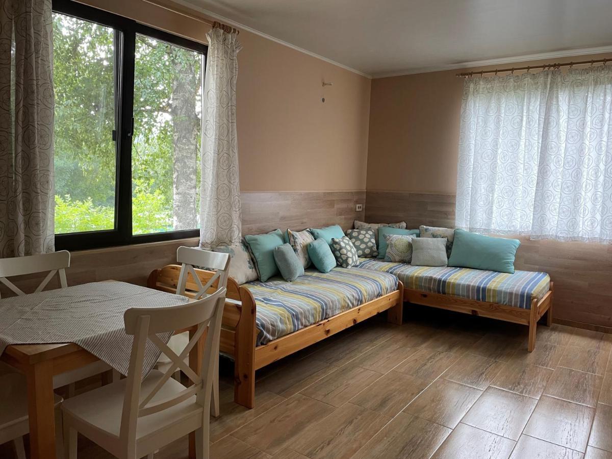 Комплекс Омайник Villa คาโลเฟอร์ ภายนอก รูปภาพ